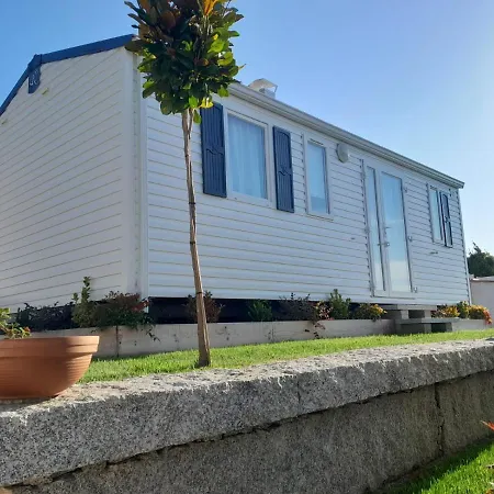 キャンプ場 Remanso Do Mar En オ・グローベ